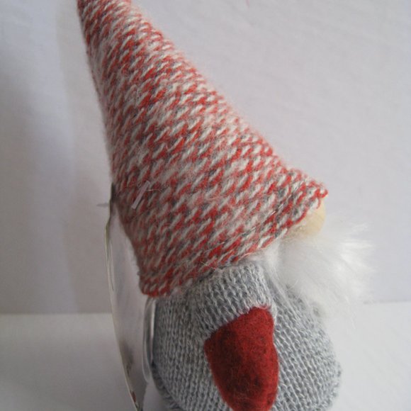 Merry Makers 6" Plush Gnome The Paper Store 2021 Grey/Red NWT & Resin Ornament - Picture 11 of 16